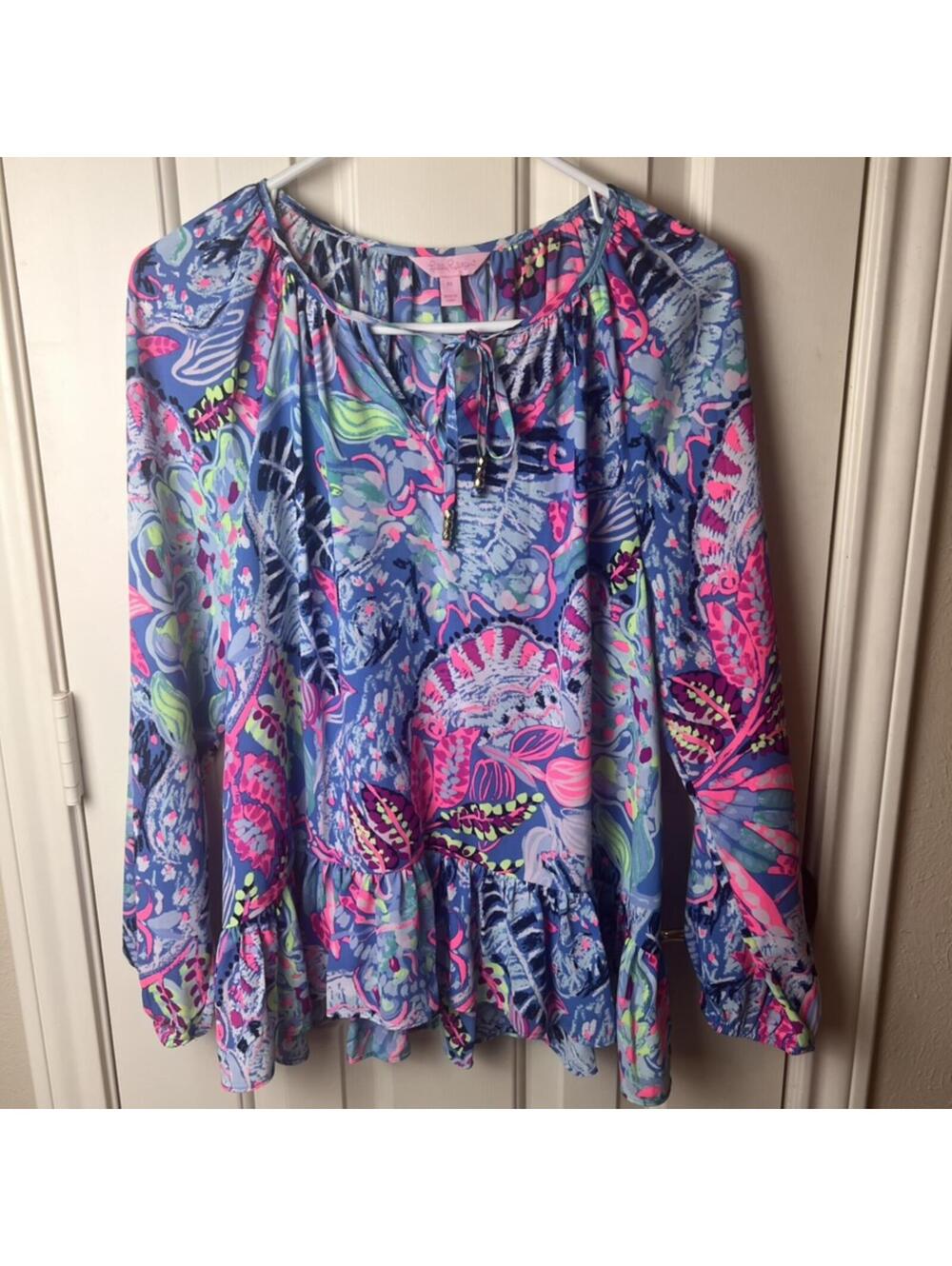 Lilly Pulitzer Tensley Top #2829 Fantasy Garden Print Size MED Vibrant Resort